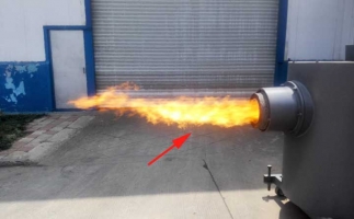 山西客戶來廠驗(yàn)收設(shè)備，生物質(zhì)燃燒機(jī)一次性點(diǎn)火成功。