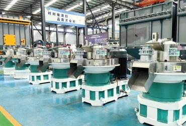 快來看看，木屑顆粒機(jī)如何將各種廢棄物料轉(zhuǎn)化為顆粒燃料的